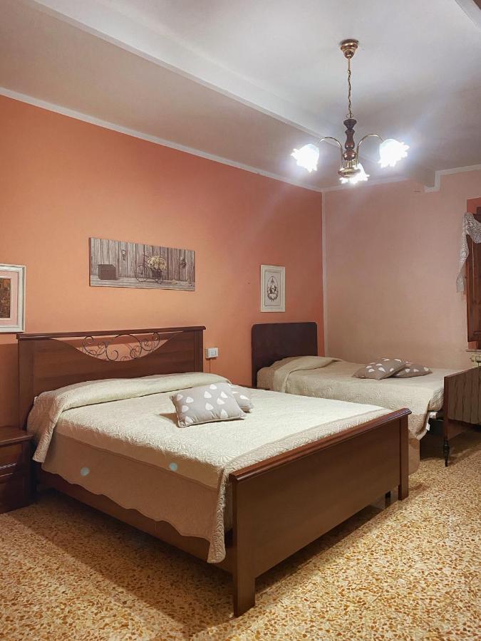 La Casa Dei Nonni Villa Chianni Exterior photo